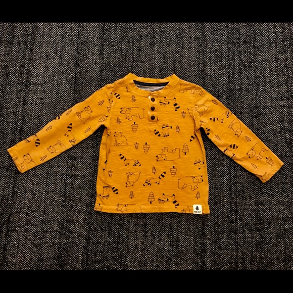 Carters long sleeved Mustard yellow size 4T